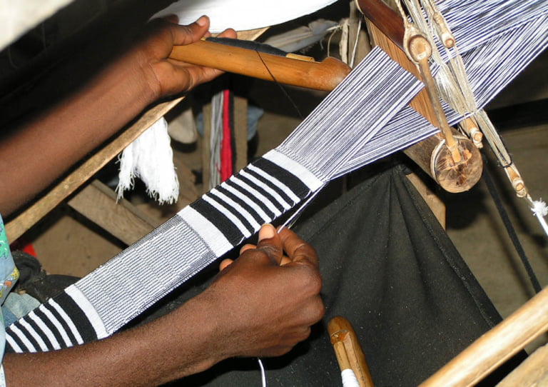 Crafting the Perfect Kente: A Comprehensive Guide to Authentic African Kente Fabric
